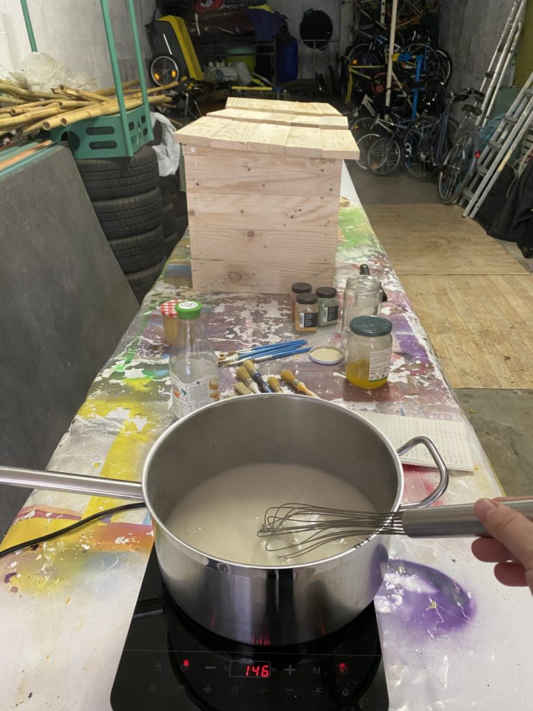 Atelier, peinture maison, diy, cabane écureuil